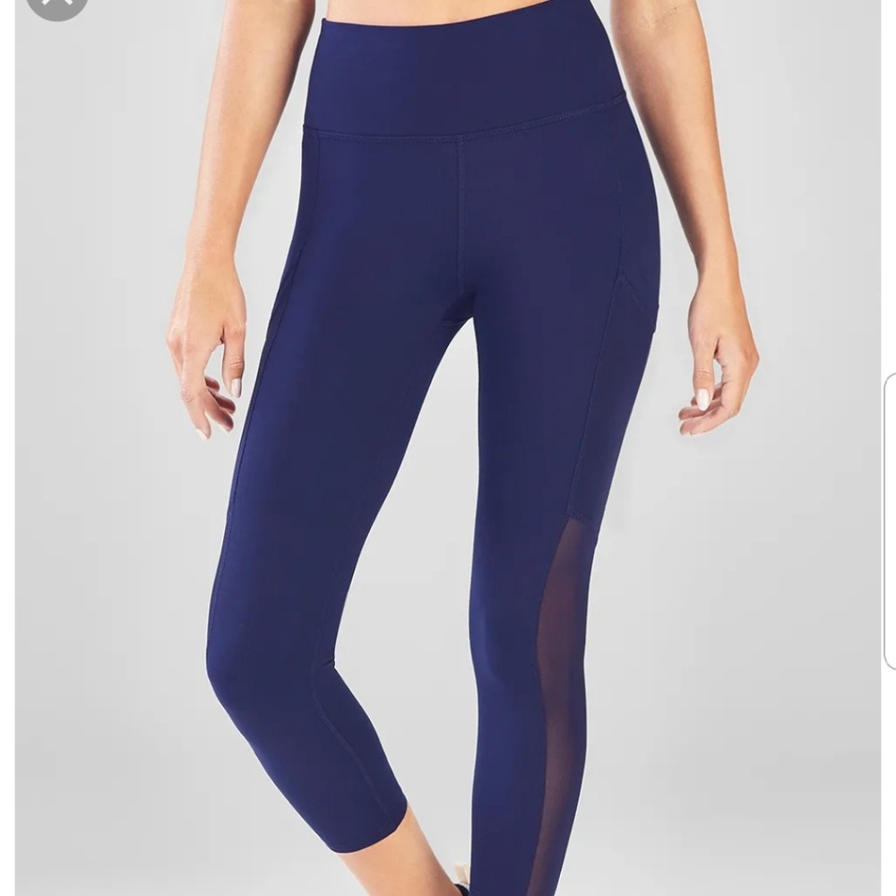 NWT Fabletics Highwaisted pocket leggings